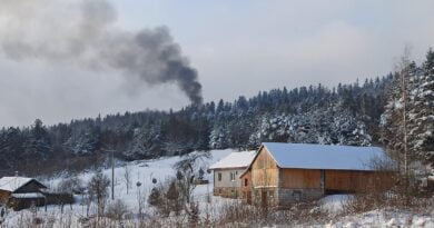 pożar domu w Szymbarki fot. OSP KSRG Ropa