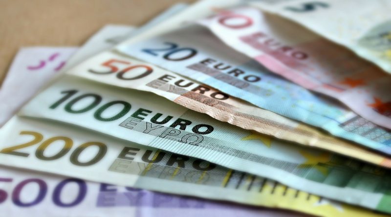 pieniądze, euro fot. M. Posemuckel, pixabay