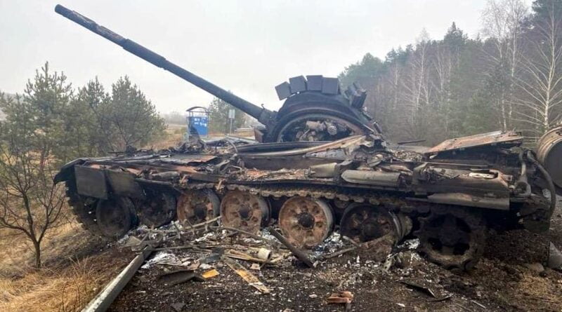 jeden ze zniszczonych czołgów fot. Ministerstwo Obrony Ukrainy