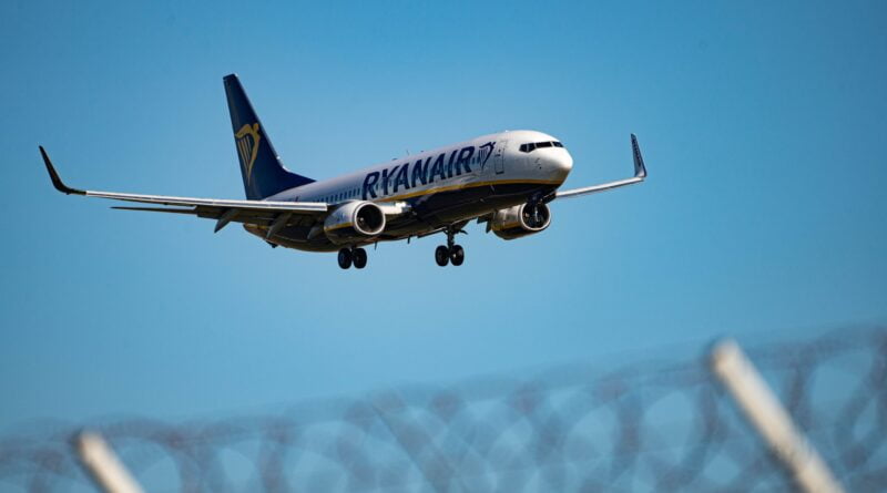 samolor Ryanair