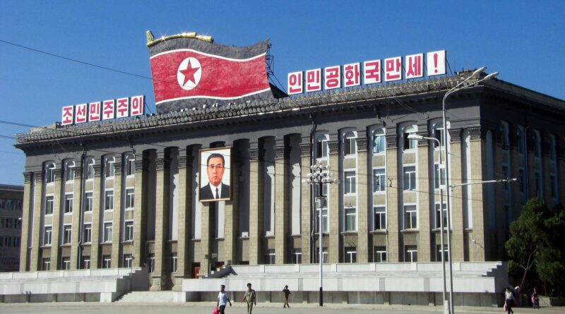 Korea Północna, Phenian, plac Kim Ir Sena fot. gts__mizuta, pixabay